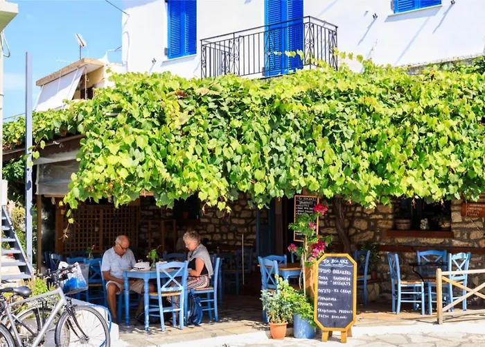 - Hermes Villa Lefkada City