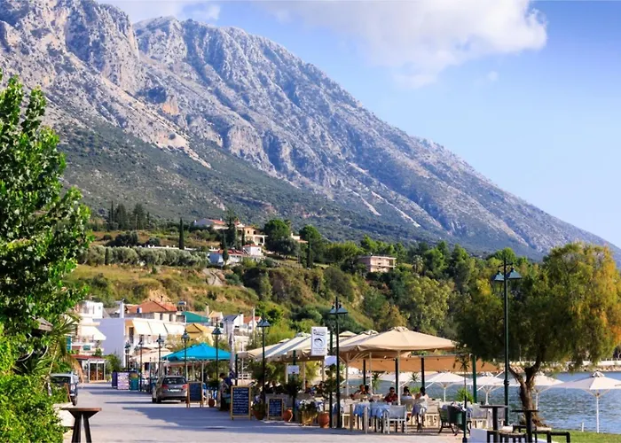 - Hermes Villa Lefkada City